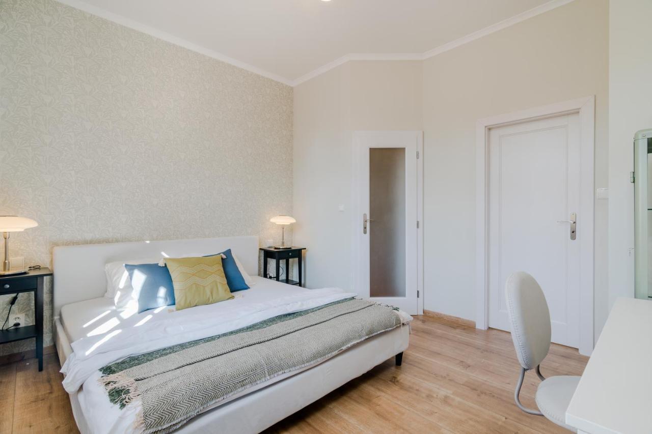 Days - Bright - Fast Wifi - Quiet Area Apartmán *
