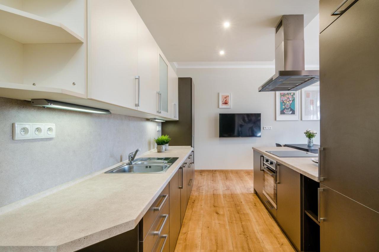 Apartmán Days - Bright - Fast Wifi - Quiet Area *