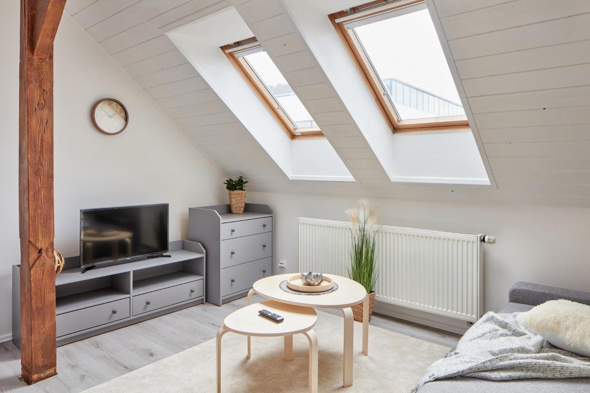 Days - Bright - Fast Wifi - Quiet Area Apartmán