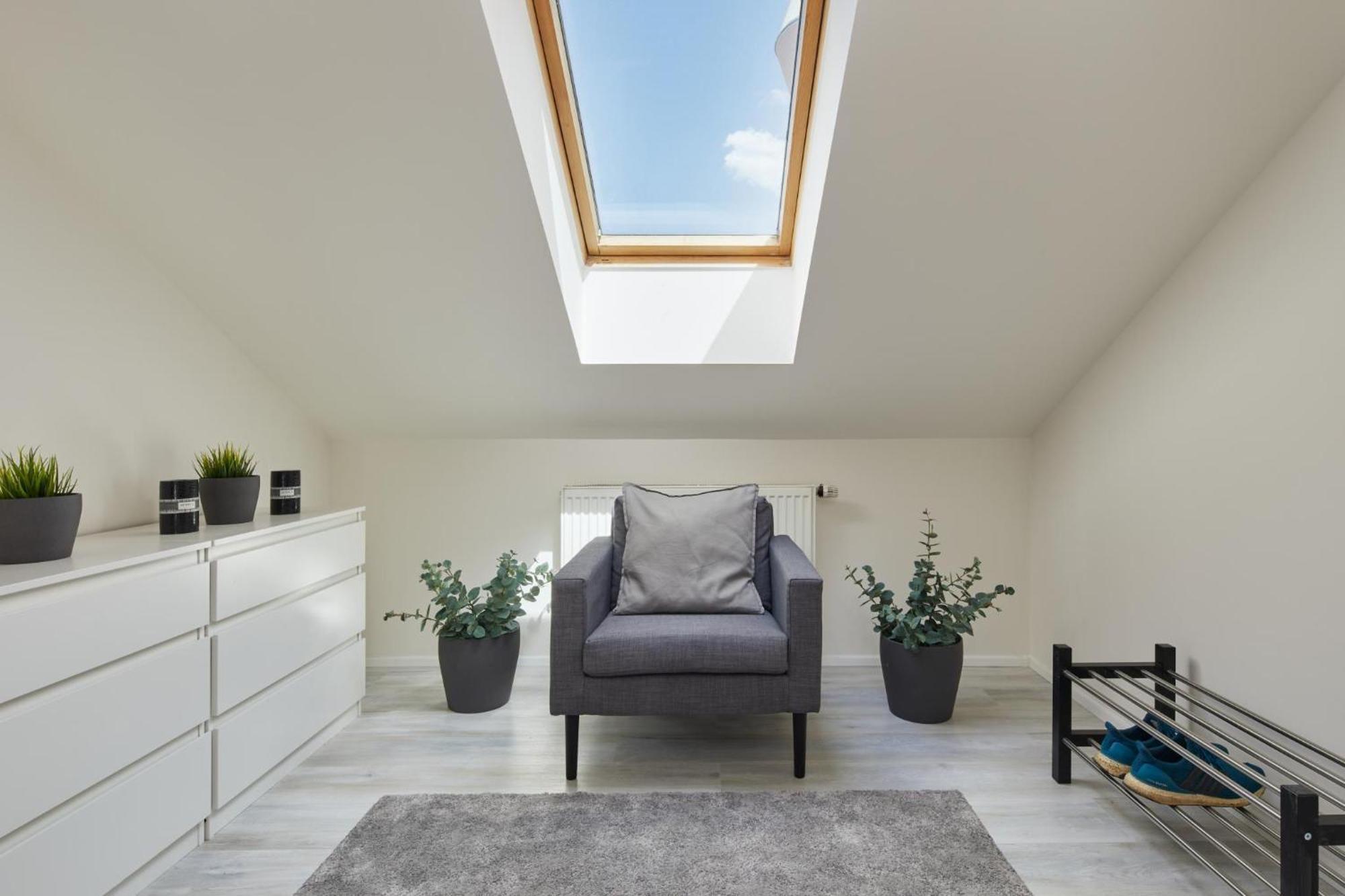 Days - Bright - Fast Wifi - Quiet Area Apartmán *